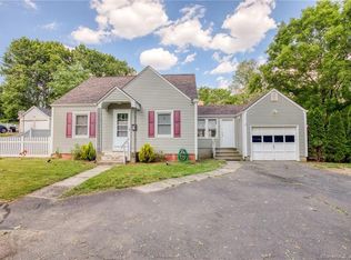 16 Cherry St, Windsor Locks, CT 06096