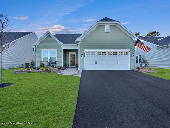 3rd image of 36 Aylesford Ln