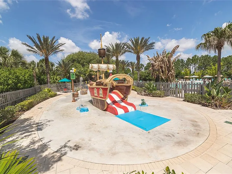 159 Captiva Dr — Photo 45