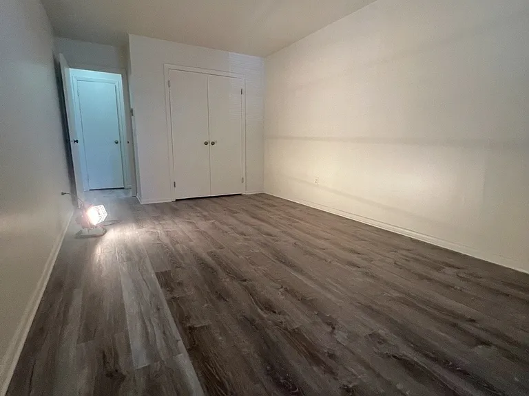 6-8 Hyatt Ave #5 — Photo 4