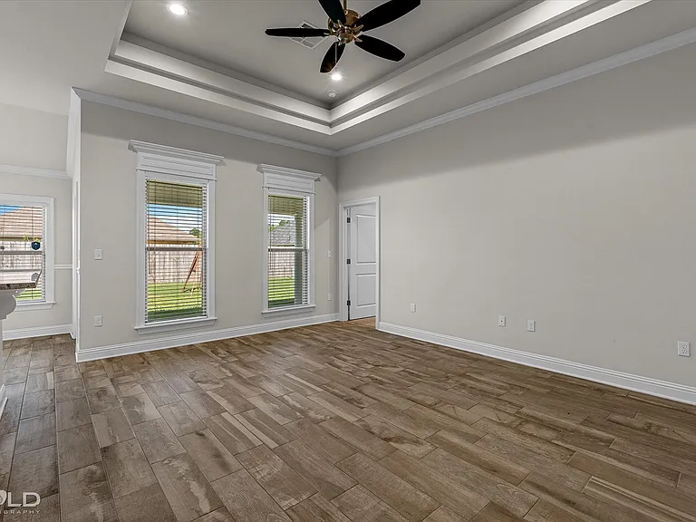 257 Sedgewick Ave — Photo 14