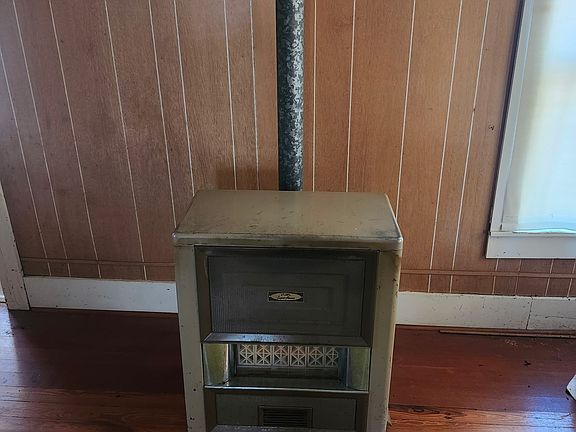 2nd image of 8 Union Church Rd