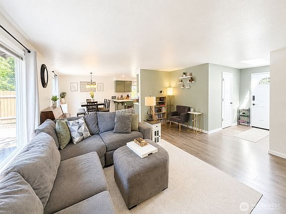 4th image of 4709 Stikes Drive SE