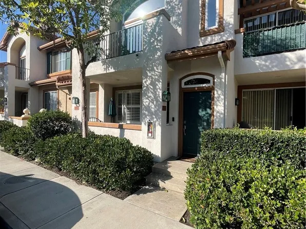 1104 Solvay Aisle, Irvine, CA 92606