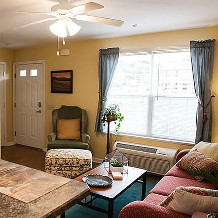 5th image of 237 Dani Brooke Dr