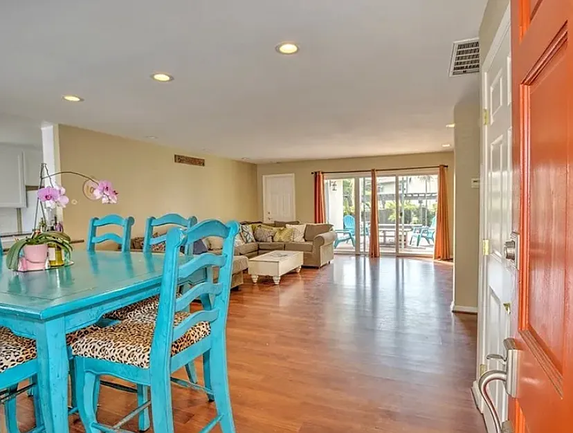 5 bed, 1700 sqft, $1,300 — Photo 4