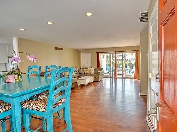 4th image of 291 Hathway Ave
