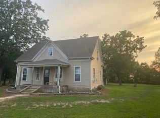 2349 Bell Crossing Rd, Mountain Grove, MO 65711