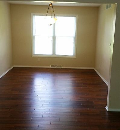 3rd image of 5810 La Cresta Dr