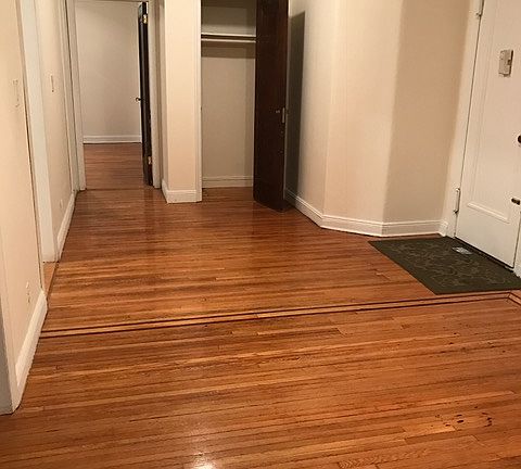 5th image of 3083 Crescent St