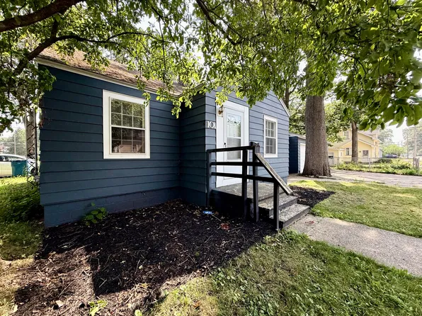 101 W Maplewood Ave, Muskegon Heights, MI 49444