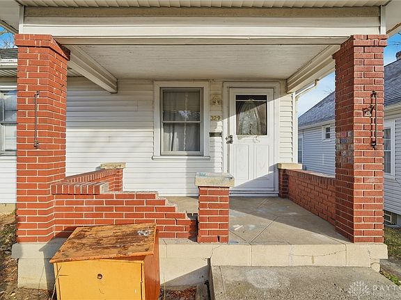 4th image of 329 E Siebenthaler Ave