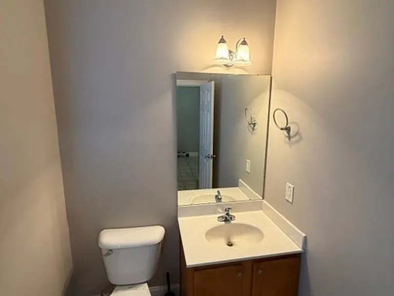 119 Willborough Ave — Photo 3