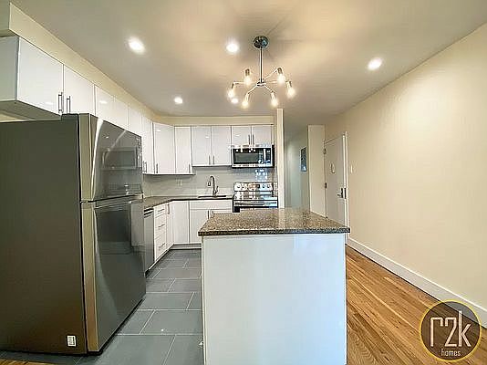 2nd image of 25-88 Steinway St #2F