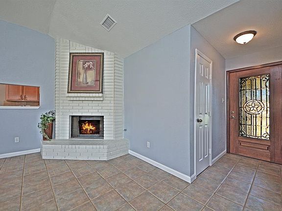 5th image of 3410 Garden Grove Dr