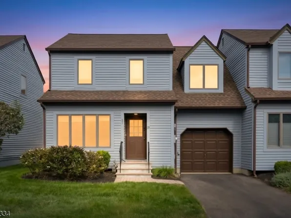 21 Village Park Ct, Scotch Plains Twp., NJ 07076