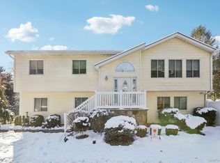 4 Austin Way, Tappan, NY 10983