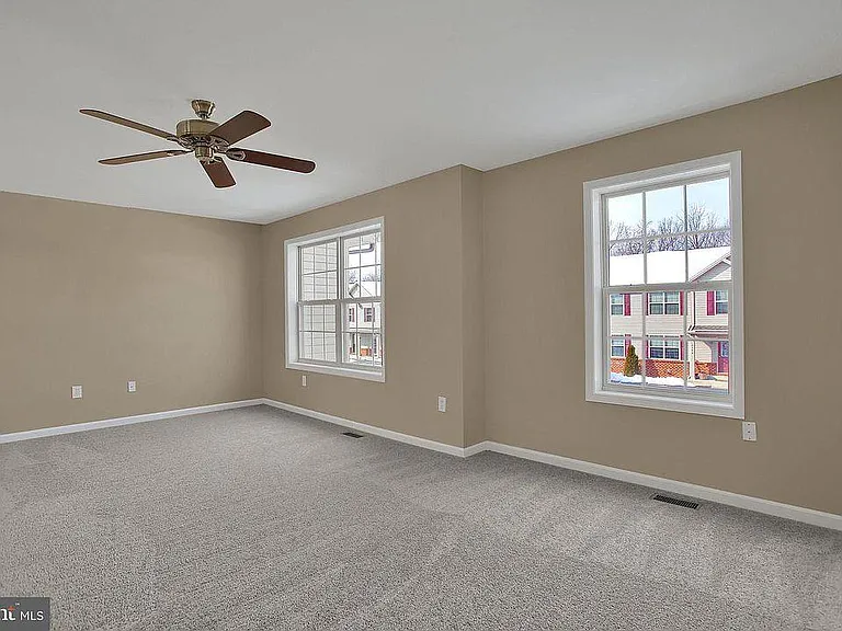 6395 Creekbend Dr — Photo 10