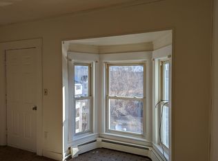 5 Autumn St, Rochester, NH 03868