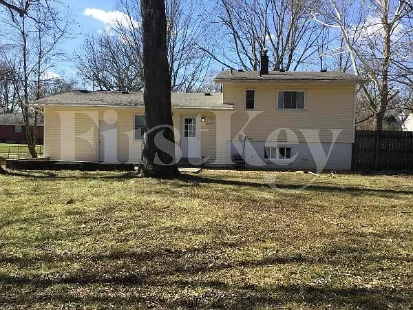 11428 Framingham Dr — Photo 25