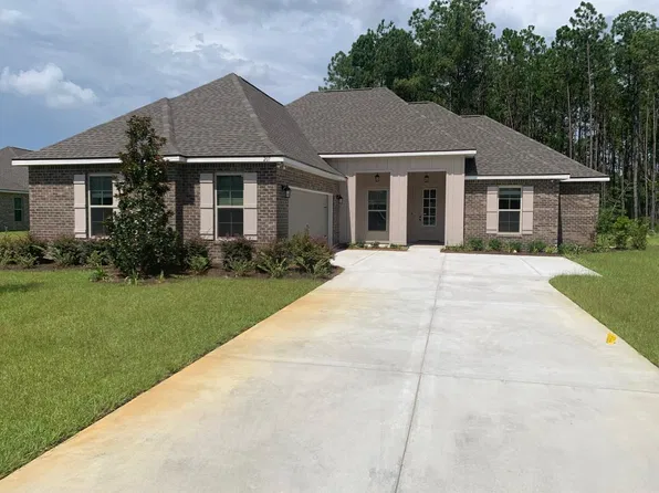 207 Constellation Ave, Freeport, FL 32439