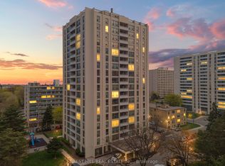 141 Lyon Ct #1204, Toronto, ON M6B 3H2
