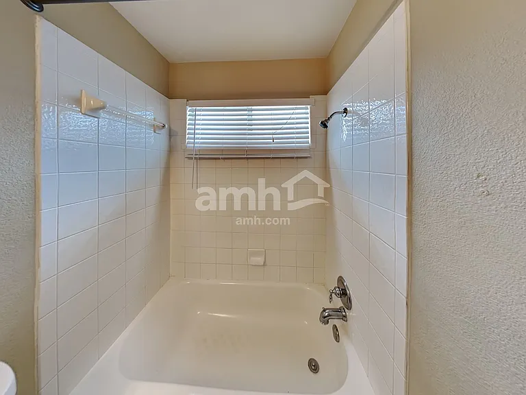 1011 Aiken Dr — Photo 18