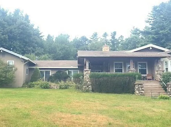 25 North St, Blandford, MA 01008