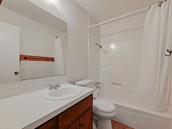 5th image of 3000 Garden Villa Ln