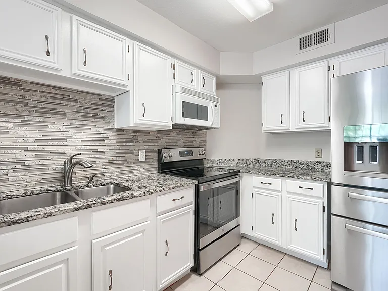 406 Santa Fe Trl #45B — Photo 11
