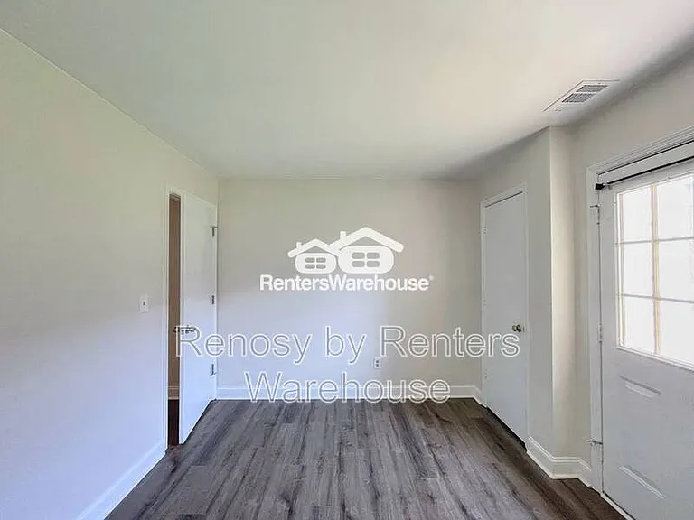 2549 Hunters Run Trl — Photo 29