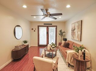17200 Newhope St APT 226, Fountain Valley, CA 92708