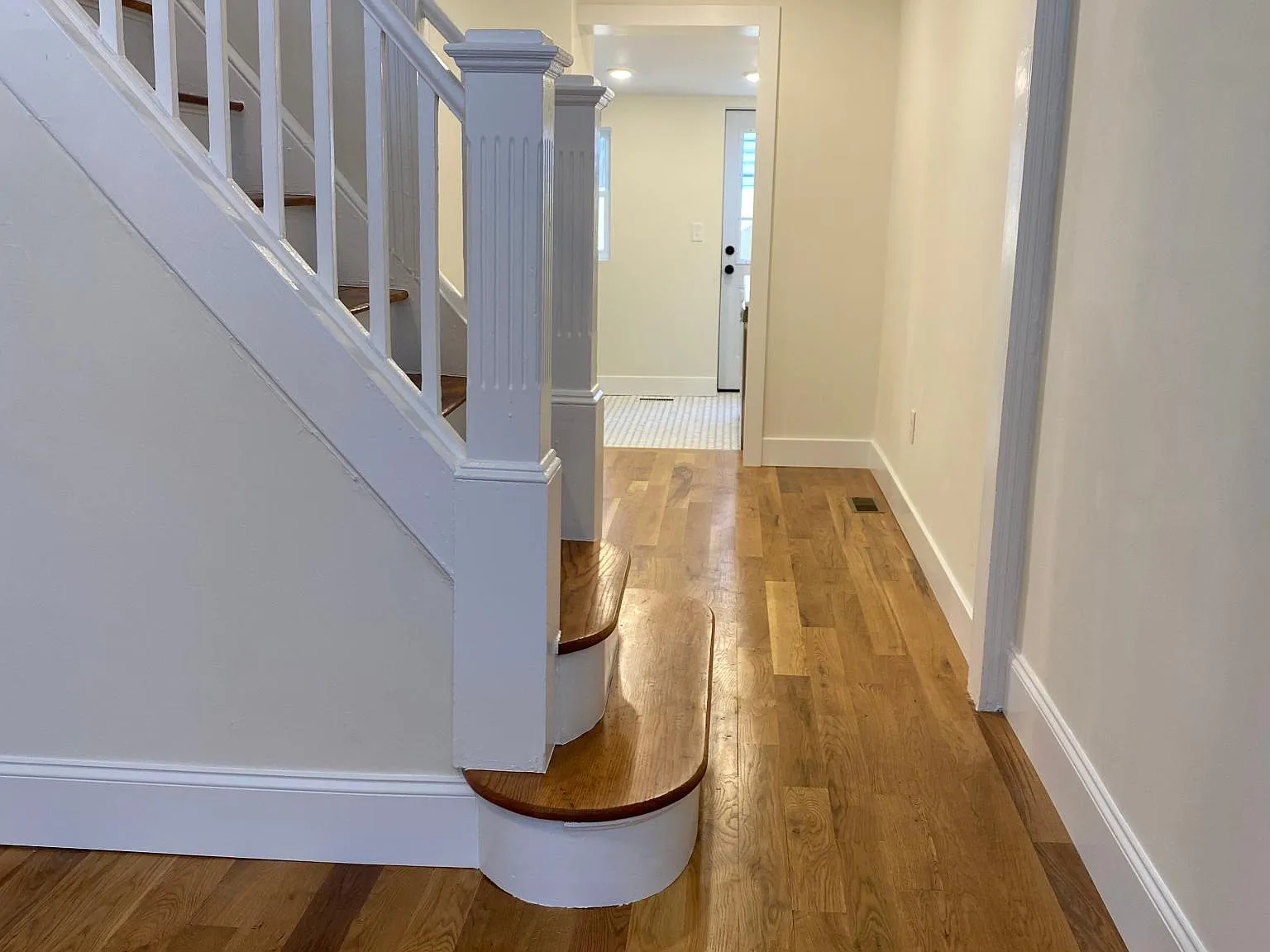 2317 E Cabot St — Photo 2