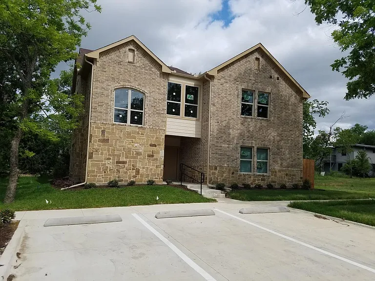 1119 Fannin St — Photo 4