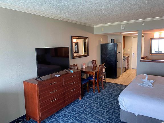 4th image of 5300 N Ocean Blvd. #212