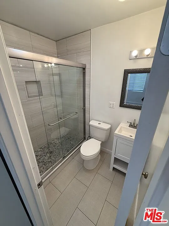 2 bed, 2.0 bath, 923 sqft, $2,500 — Photo 3