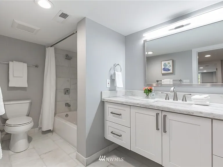 2323 SW 114th St — Photo 7