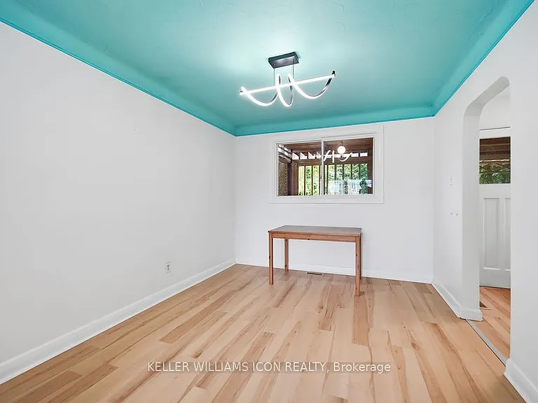 873 Woodroffe Ave — Photo 12