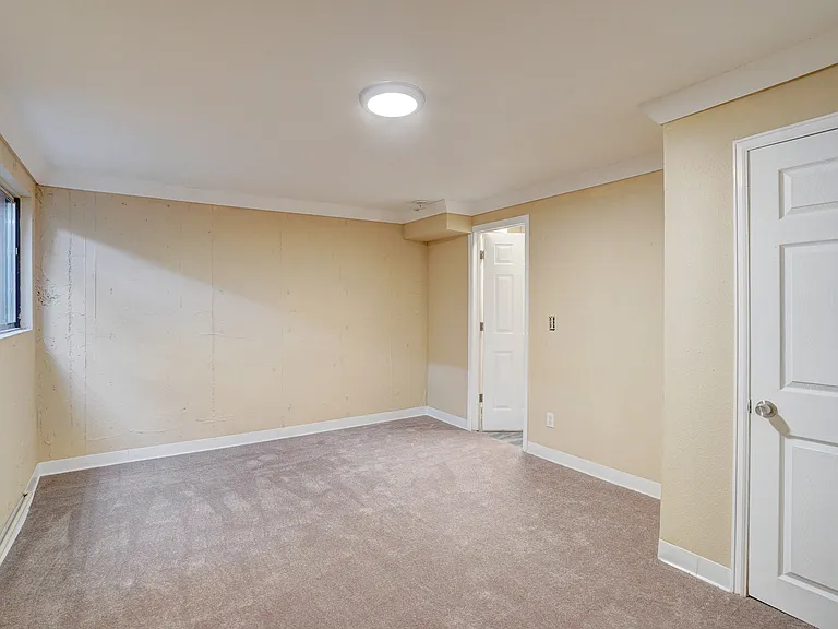 4106 S Mobile Cir #D — Photo 14