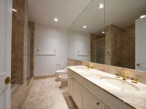 845 United Nations Plaza image 6 of 10