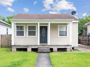 1003 Center St, Arabi, LA 70032
