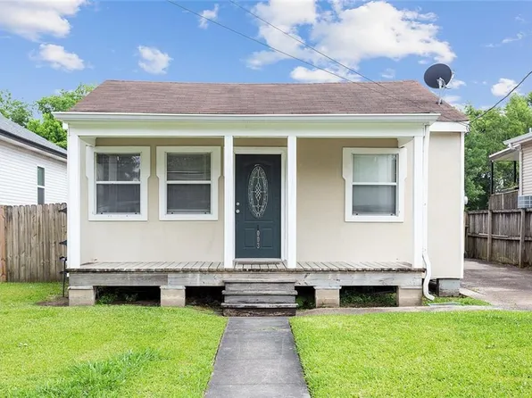 1003 Center St, Arabi, LA 70032