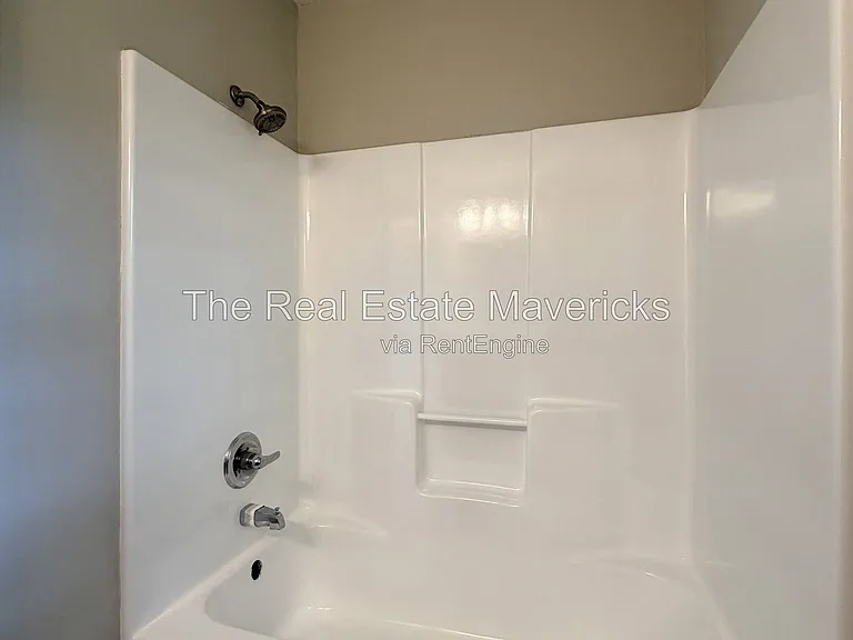 65 Trinity Rd #9 — Photo 12