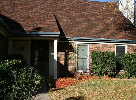 2nd image of 2316 Abbington Ln
