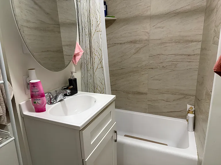 2025 New York Ave #2 — Photo 6