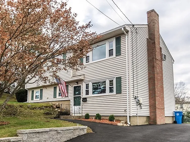 170 Ravenswood Rd — Photo 14