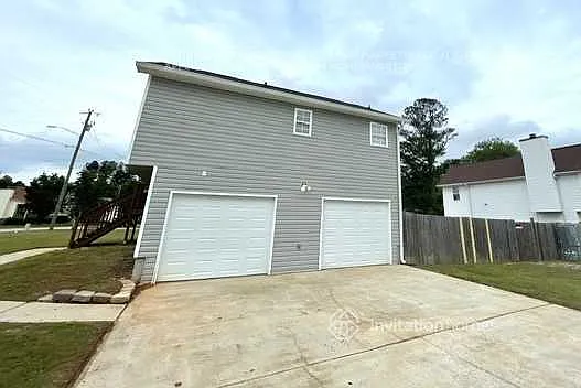 500 Weston Ct — Photo 3