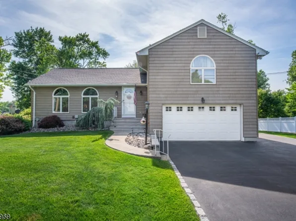 5 Knoll Ter, West Caldwell Twp., NJ 07006