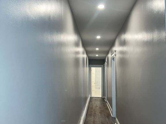 3rd image of 38 Hayes St