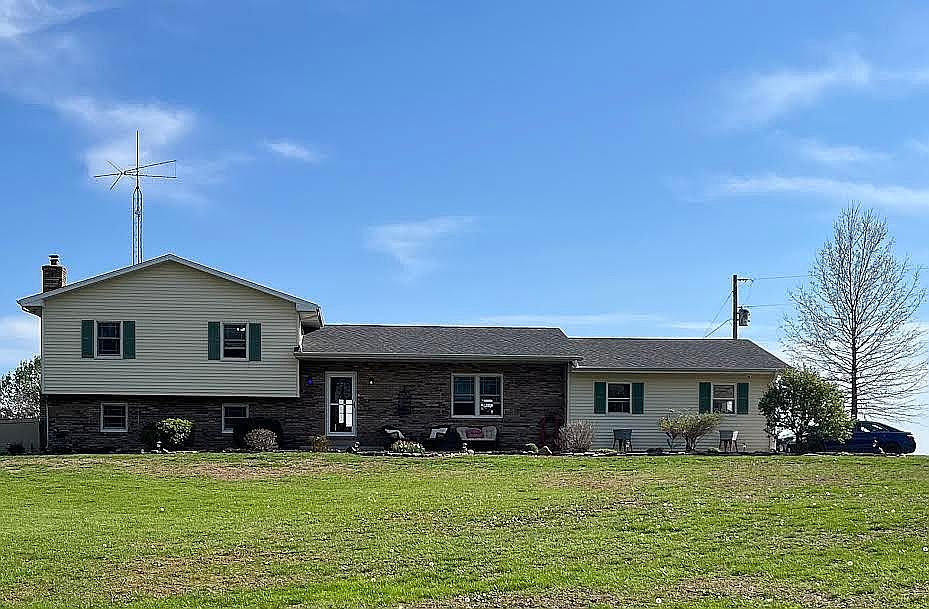 1st image of 1710 Paradise Rd